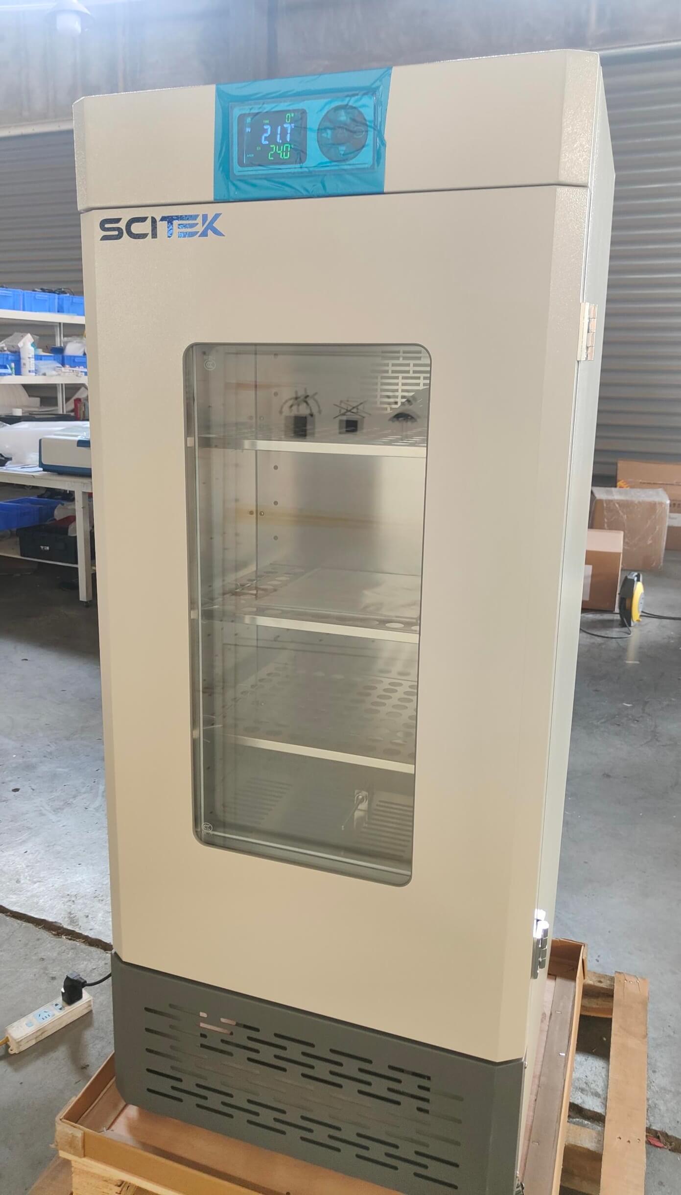 Incubateur DBO / basse température (ICB-70B → ICB-450B)
